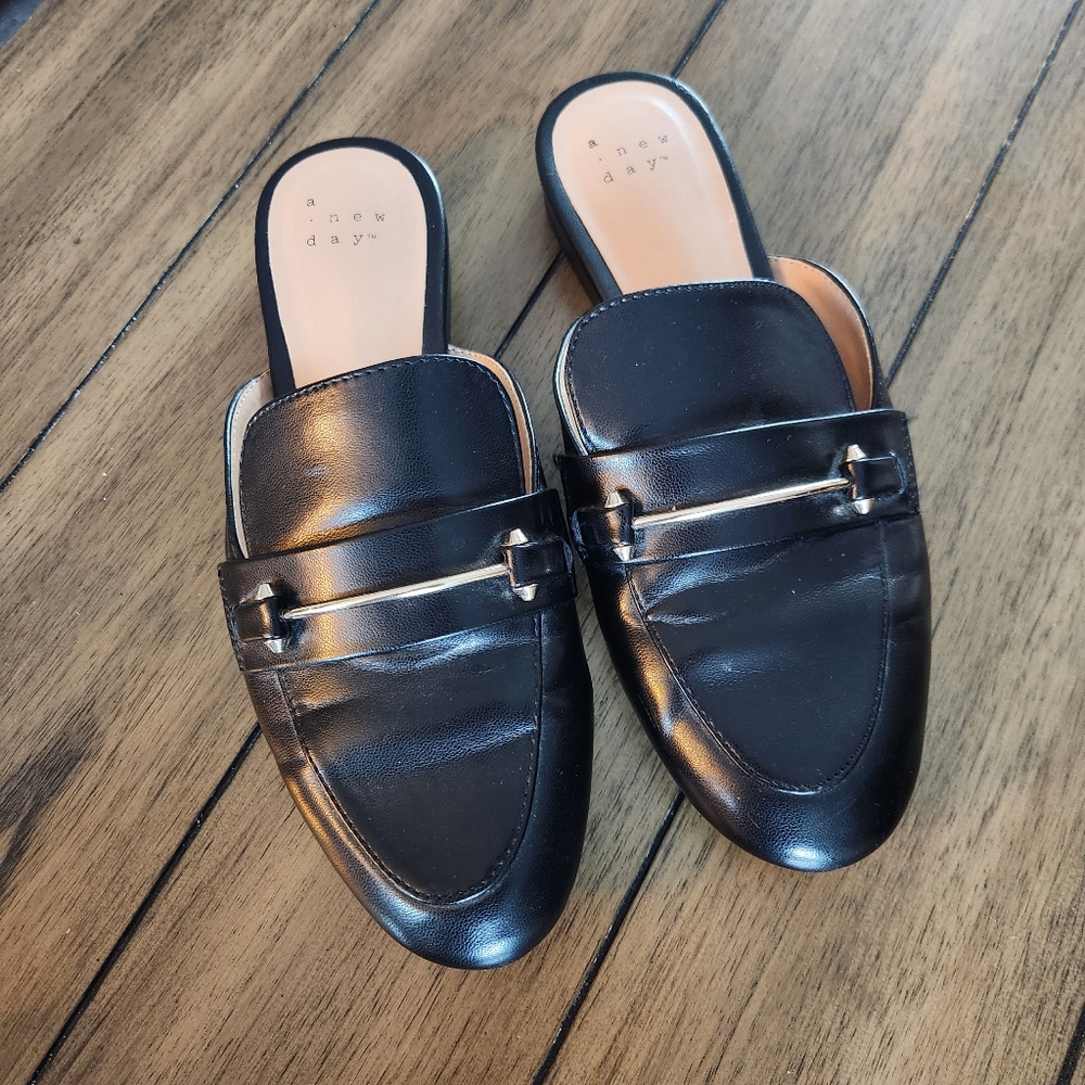 Black Mules 6 ½